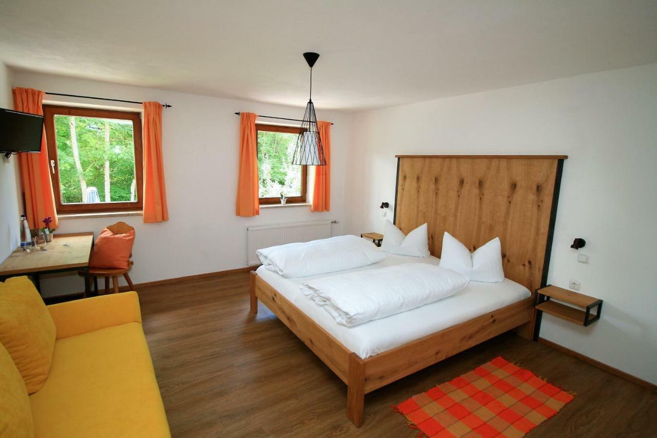 Landgasthof Auerschmiede Иршенберг Экстерьер фото